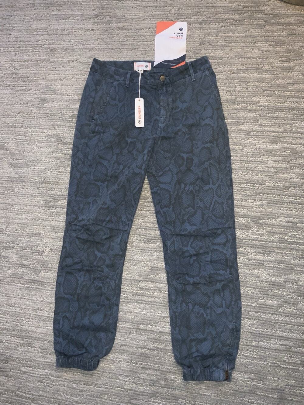 New Sundry Women's Size 25 Snake Python Print Joggers Pants Zipper Ankles